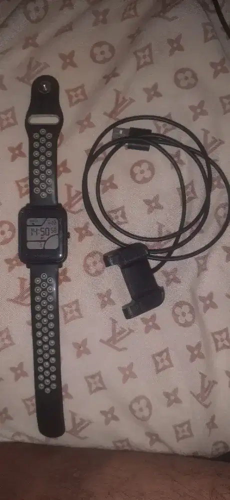 Dijual Smartwatch Amazfit Bip 1