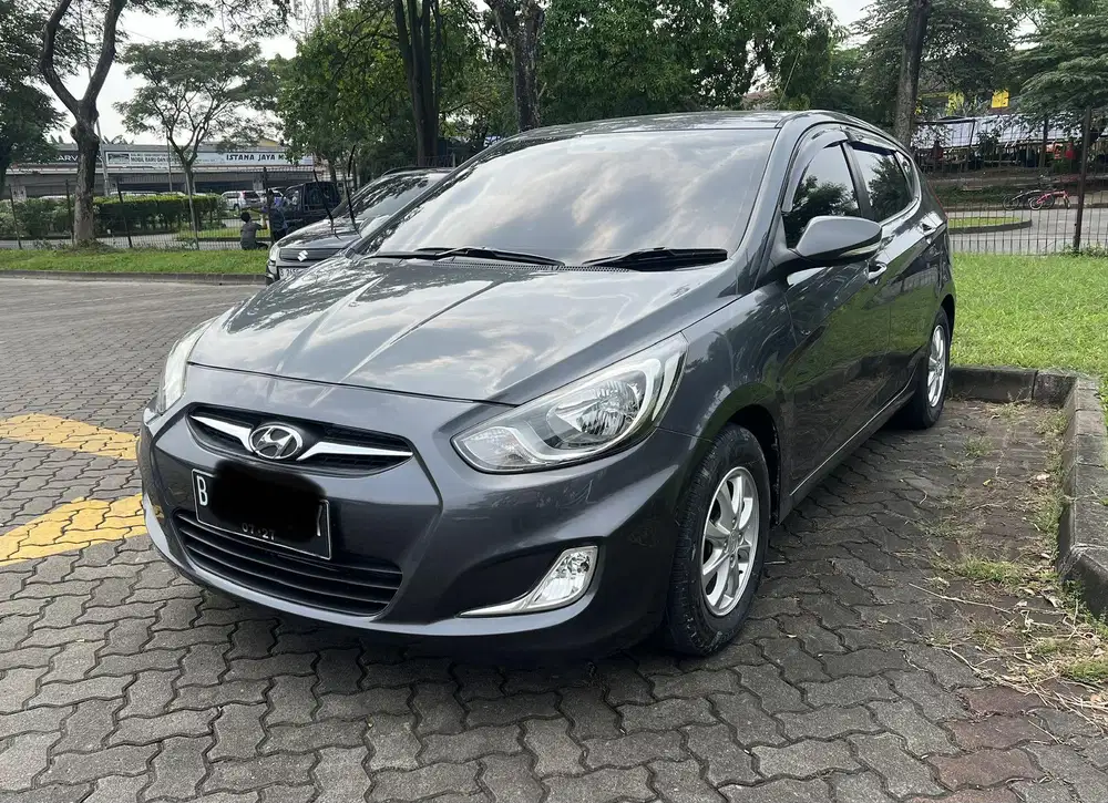 Hyundai Grand Avega AT 2012 Abu