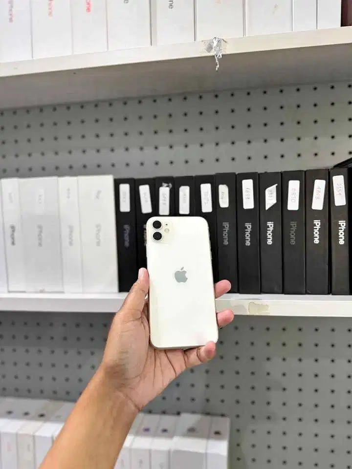 iPhone 11 64 Inter Fullset