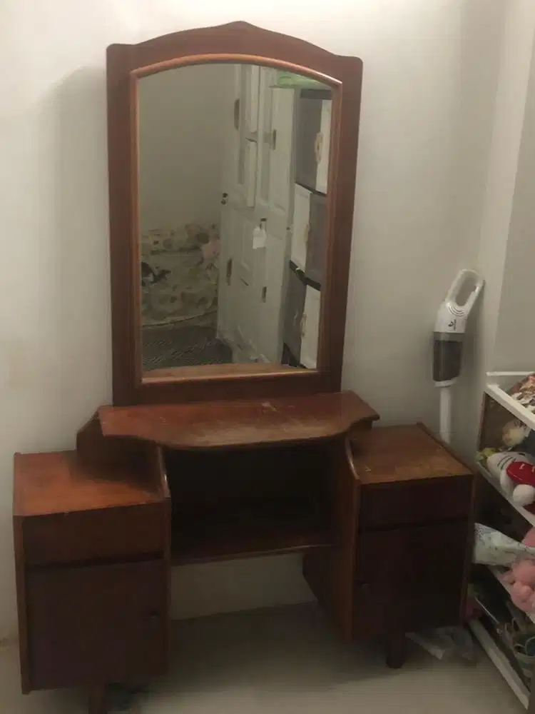 Dijual meja rias bahan kayu jati