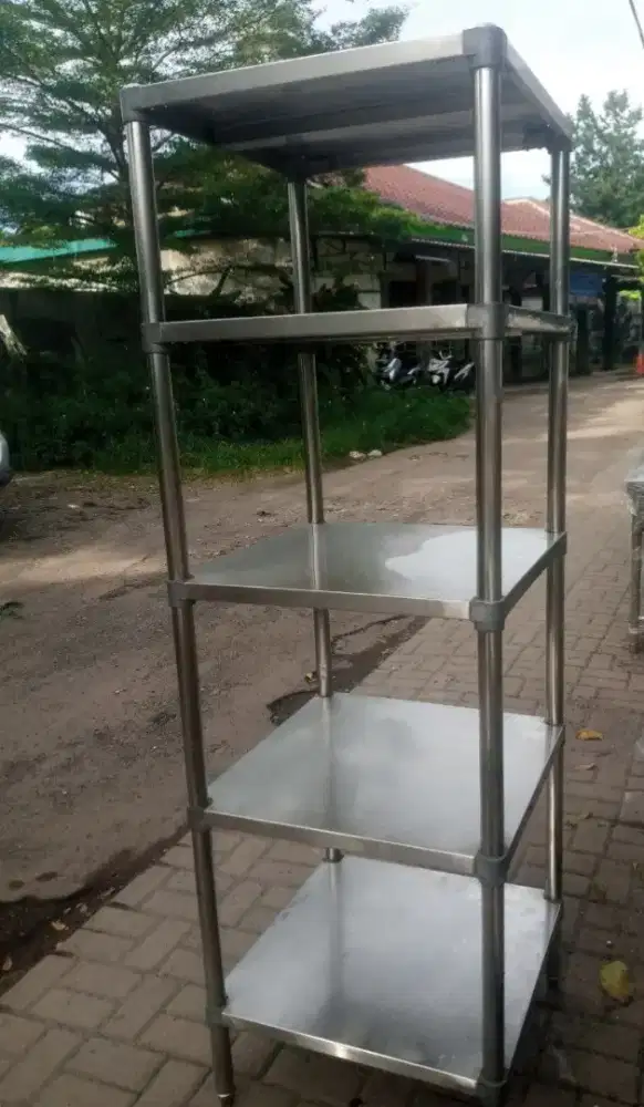 Rak 5 Susun Multifungsi – Ringkas dan Maksimal