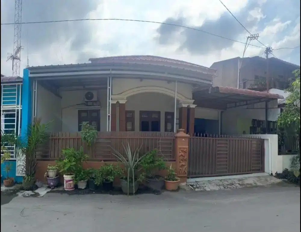 DIJUAL RUMAH STRATEGIS DEKAT SUZUYA MARELAN PLAZA