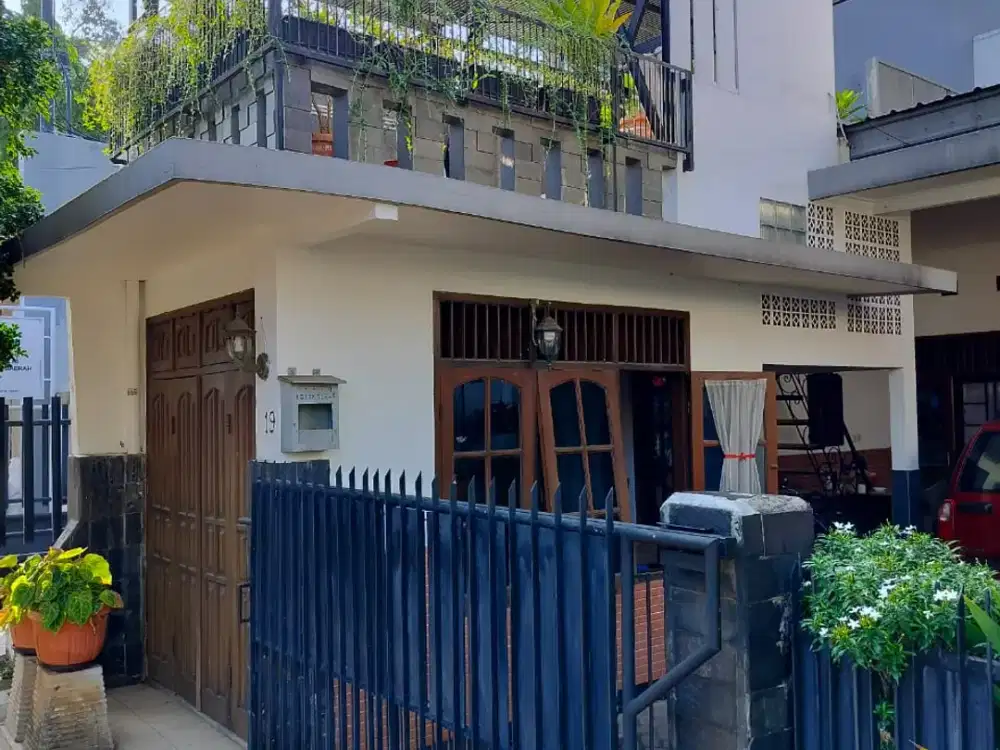 Murah!!! Rumah SHM Dijual di Kramat Jakpus