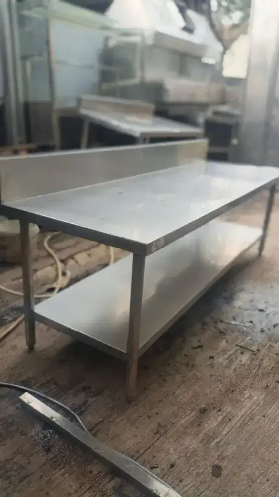 Meja Kompor 2 Susun Backsplash – Kokoh dan Fungsional