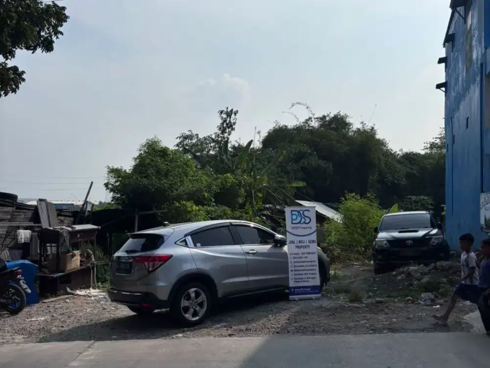 Tanah depan Pasar Deltamas Cikarang Luas 235 Rp 8 Jt / Meter SHM