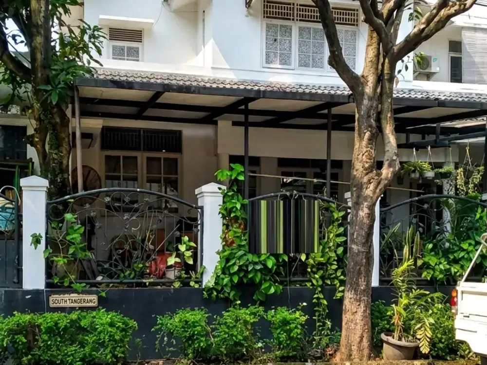 Dijual Rumah Strategis Dekat Pusat Belanja di Bintaro Tangsel Af-16339