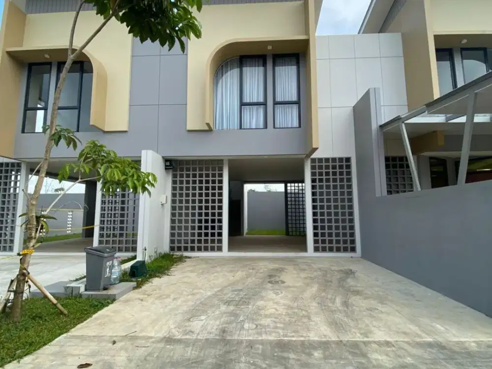Rumah Multifungsi di Podomoro Park Cluster Sadyagriya
