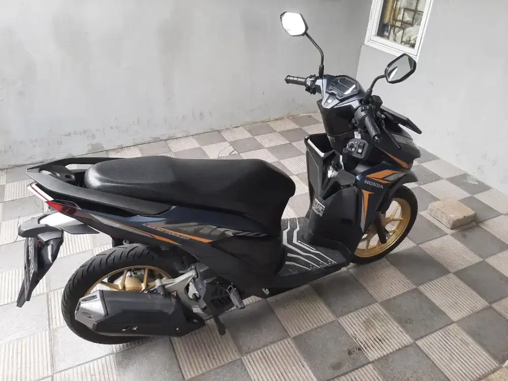 Vario 125 iss Blue Mate low KM tahun 2022