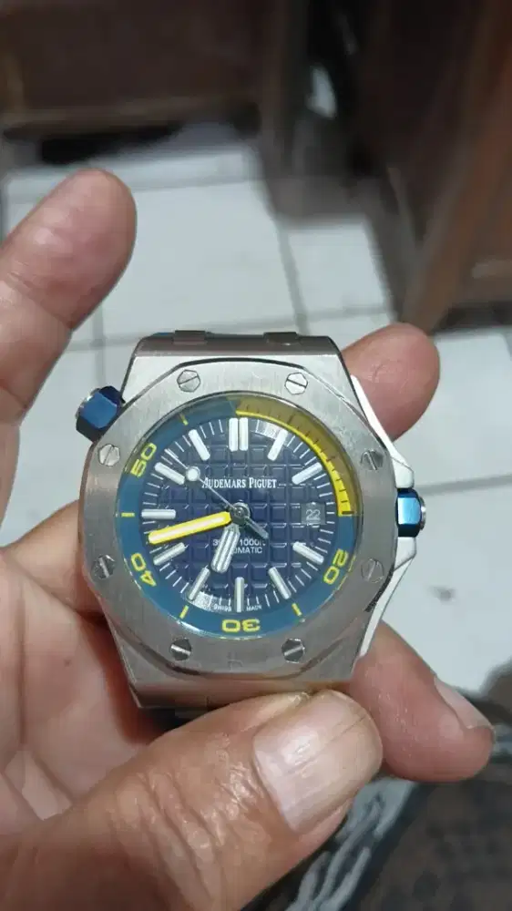 Jam tangan pria