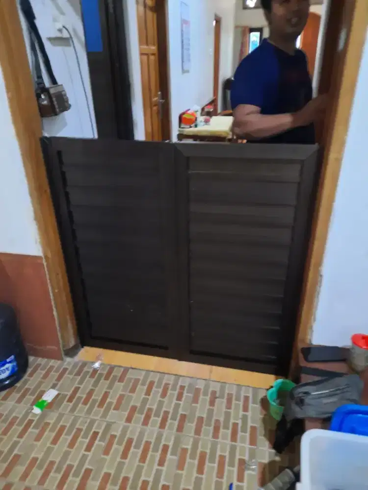 Pintu koboi pintu masjid batas suci toilet pembatas tempat wudhu