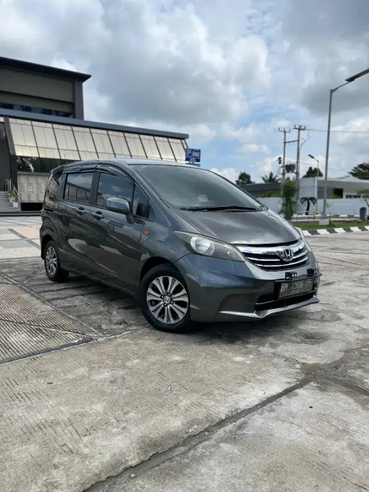 Honda Freed S Automatic 2012 Facelift