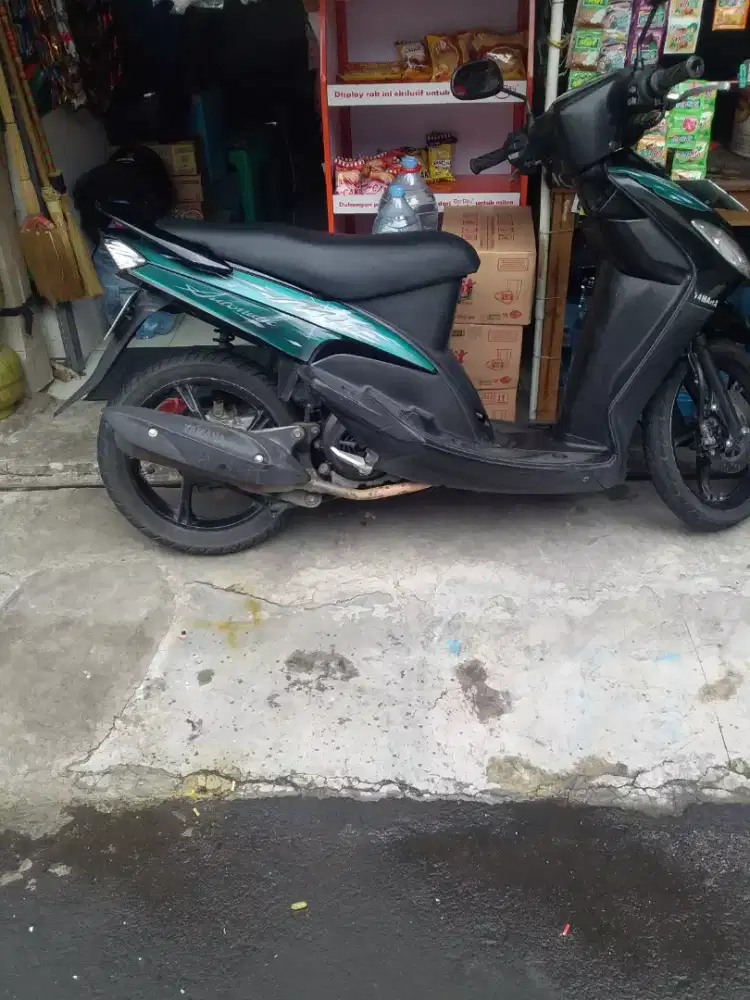 Mio sporty th 2010 AD skh pmasih ada msn bdy bgs smua pungsi normal