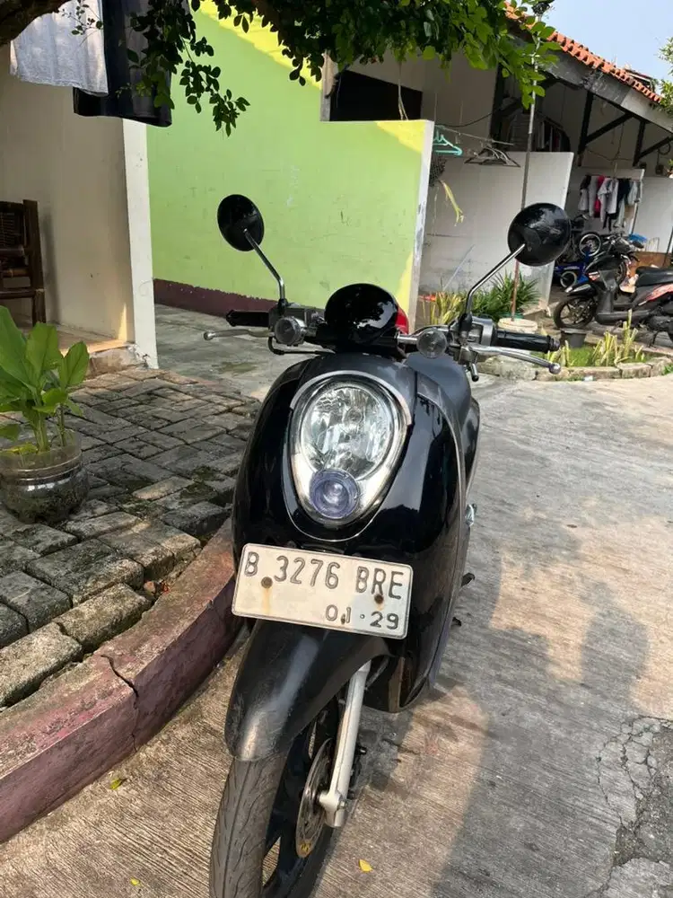 Di jual scoopy th 2012.