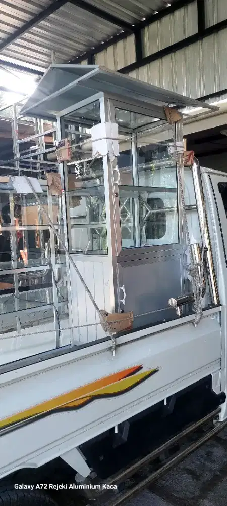 Etalase bensin custom