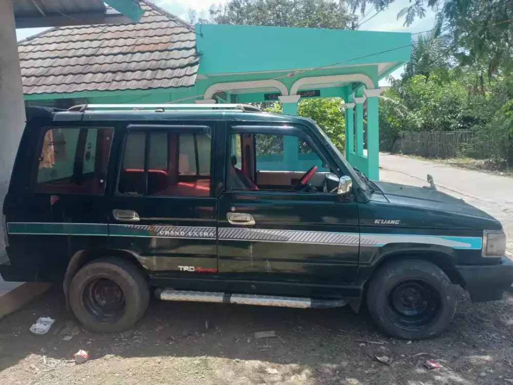 Kijang Rover 1991