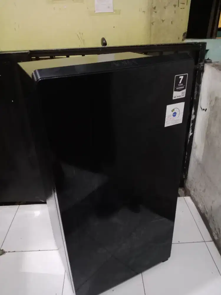 KULKAS AQUA LIKE NEW