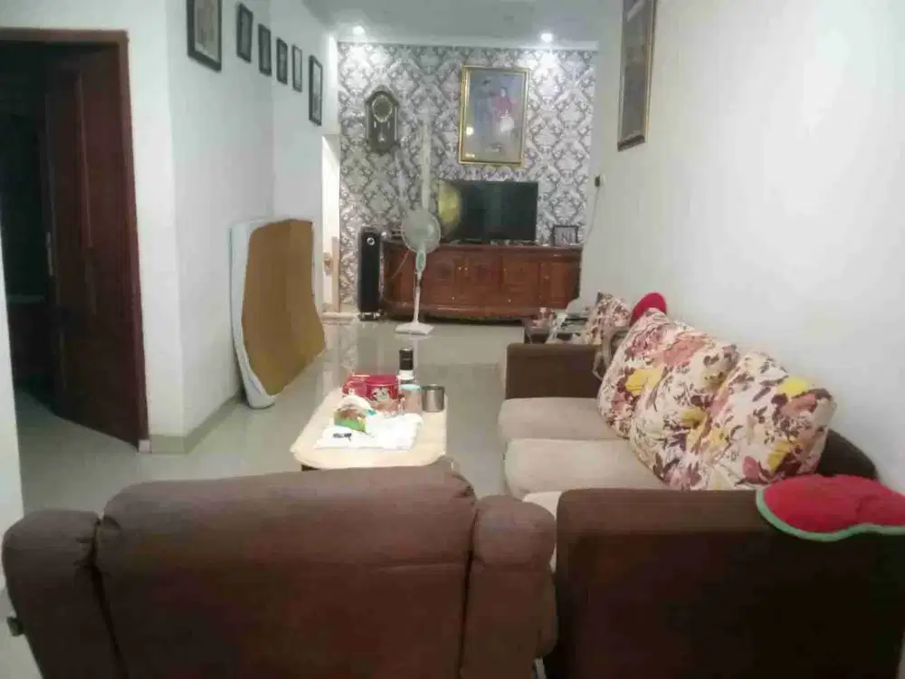 JUAL CEPAT RUMAH PONDOK TIMUR INDAH HARUS JUAL