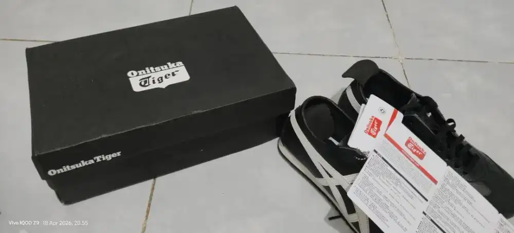 Sepatu Onitsuka Tiger Meksiko 66 (kulit)