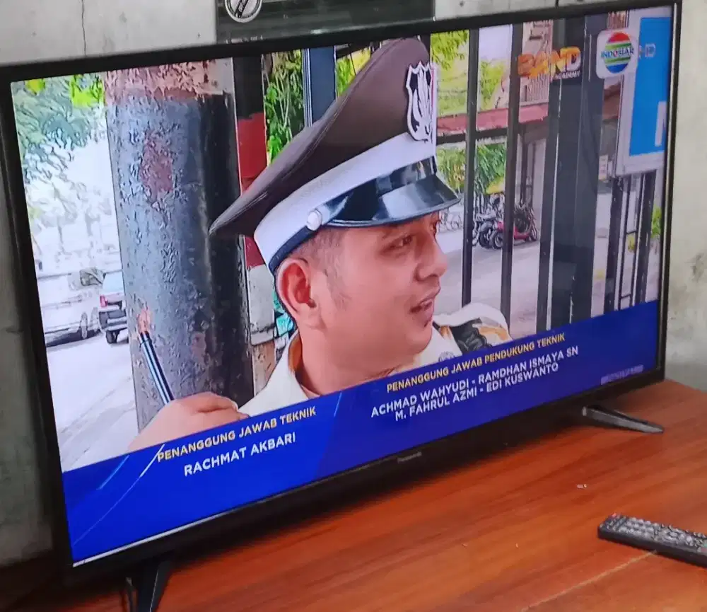 Dijual tv led  panasonic 43 in digital normal lok jak-sel lenteng