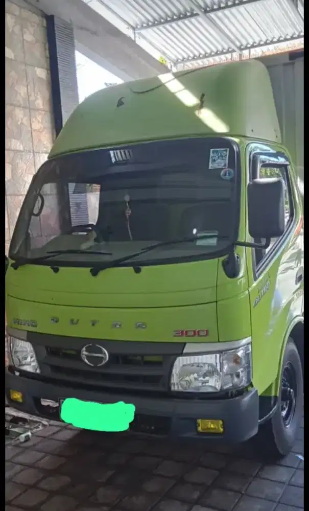 Truck Engkle HINO DUTRO 300