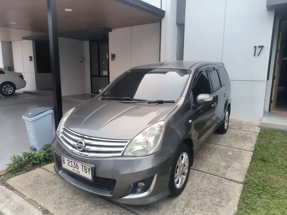 Nissan Grand Livina 1.5 Ultimate