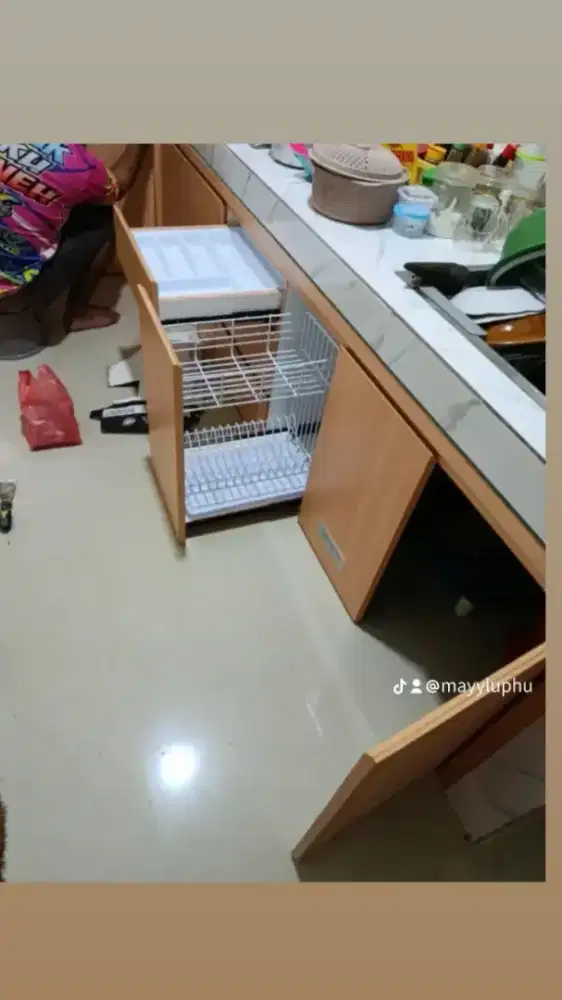 Kitchen set lemari dapur