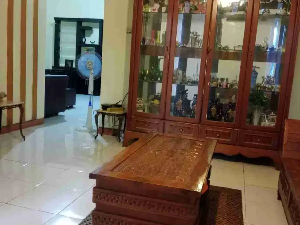 Dijual cepat rumah di Harapan Indah Bekasi