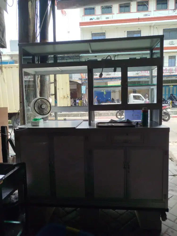 Etalase Stainless atau Gerobak Baso 150cm Belum Terpakai