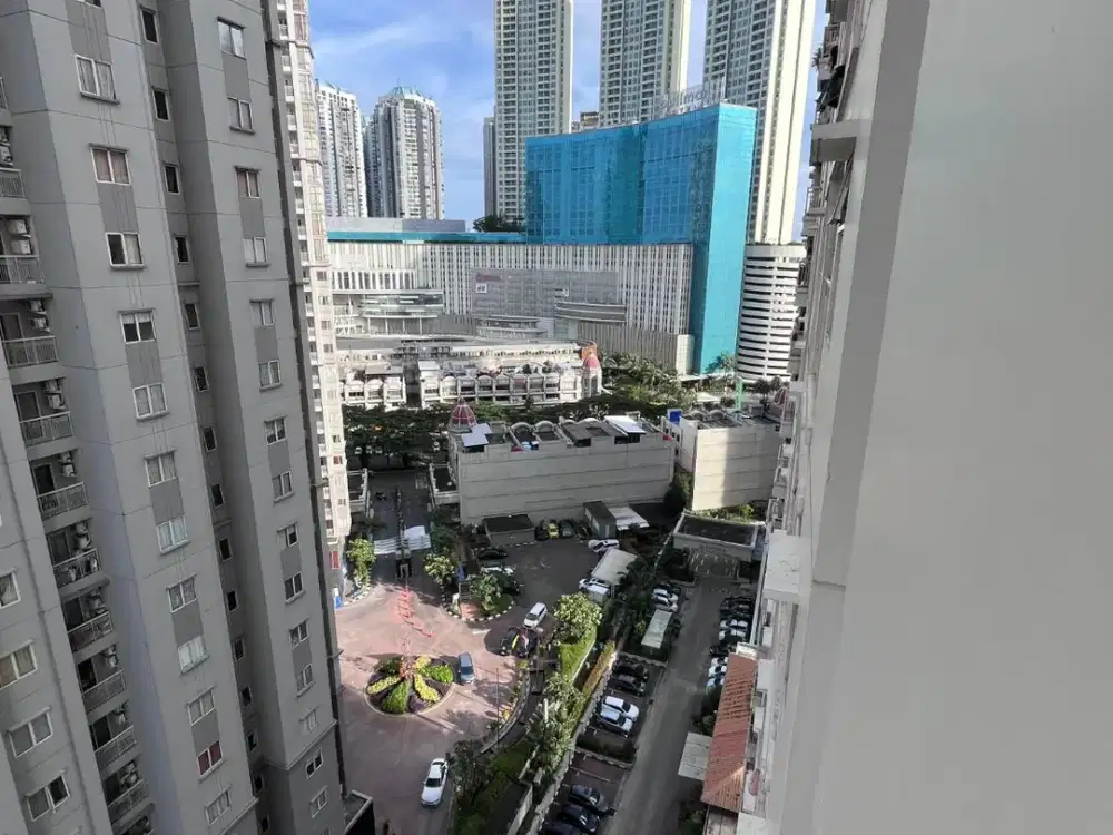 Dijual Apartemen Mediterania Garden 2 Lantai Sedang Furnished