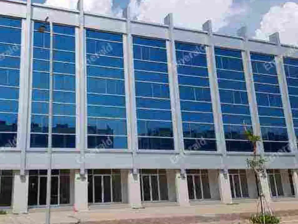 Rukan Hadap Jalan Raya Boulevard di Kawasan Prestisius Golf Island Pik