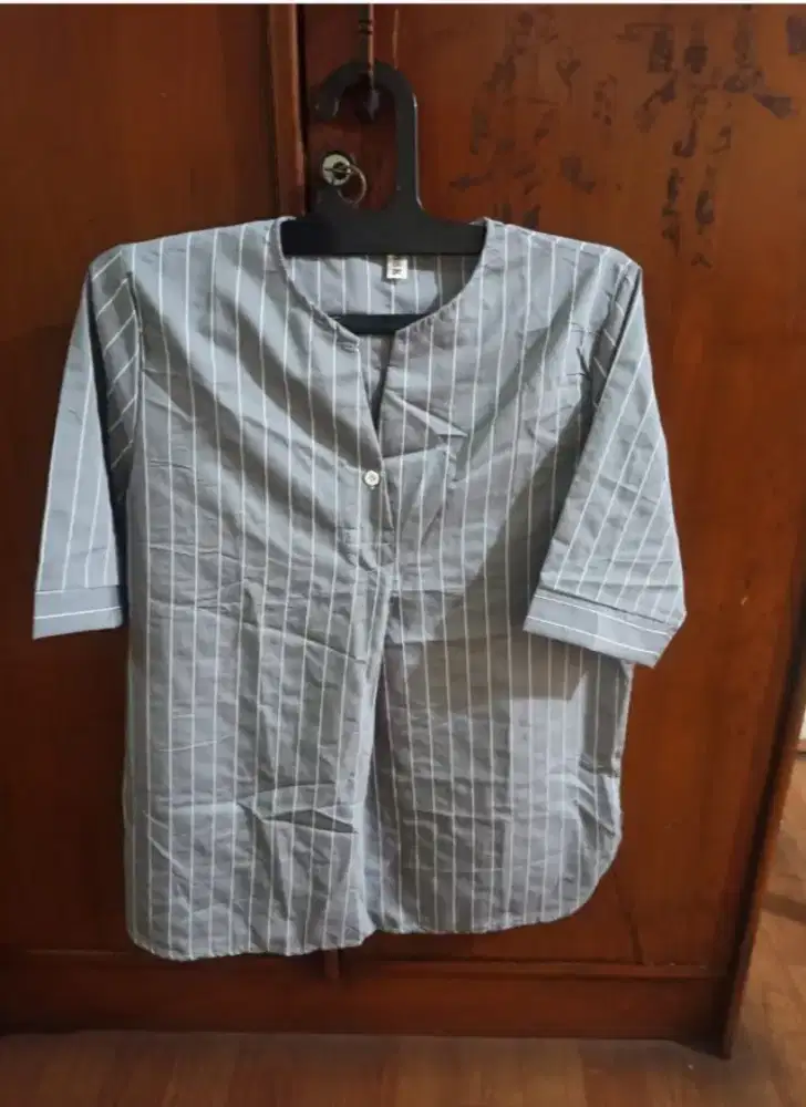 Baju atasan wanita blouse