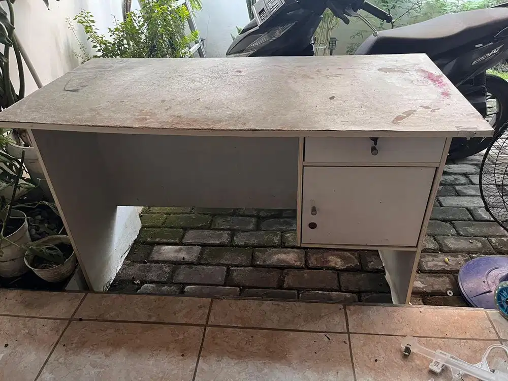 Meja Kantor Meja Belajar Partikel