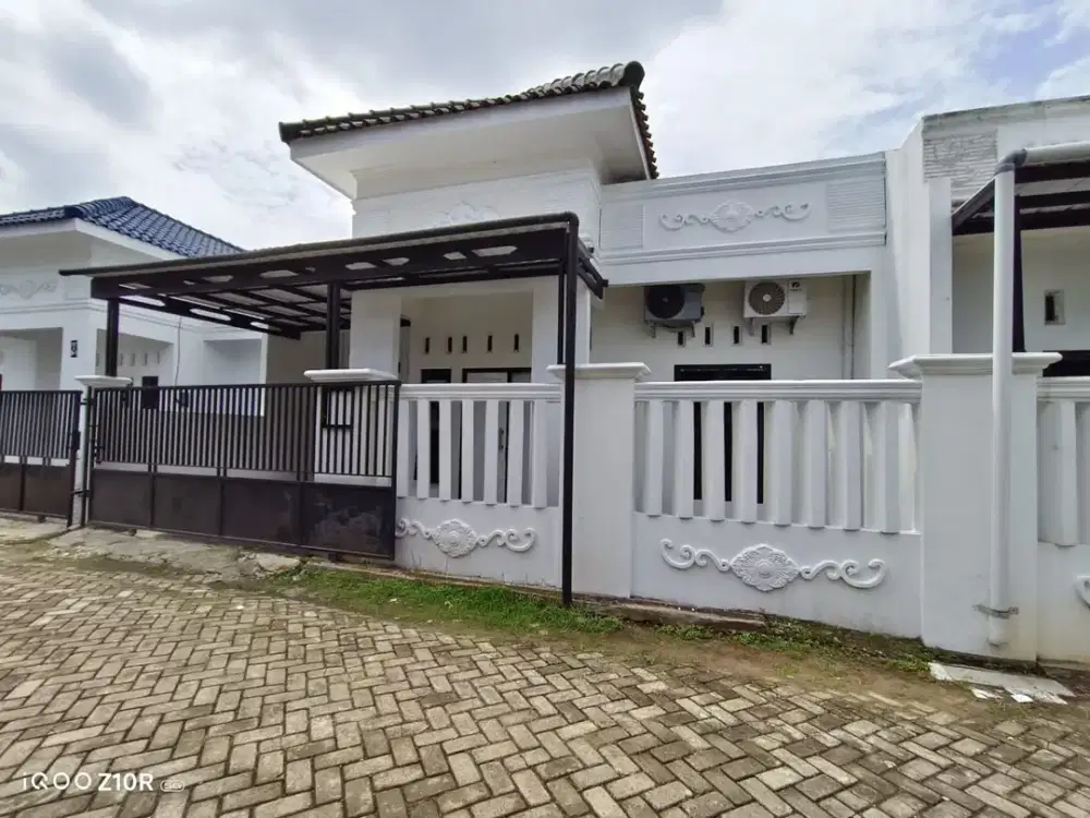 Rumah Bagus Bangunan Baru Lokasi  4 Menit Rita Super Mall Purwokerto