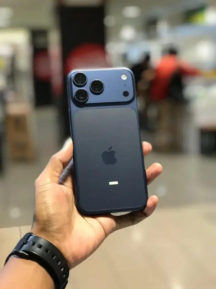 Iphone 17 Pro Max 256 Second Istimewa seminggu pakai Resmi Ibox