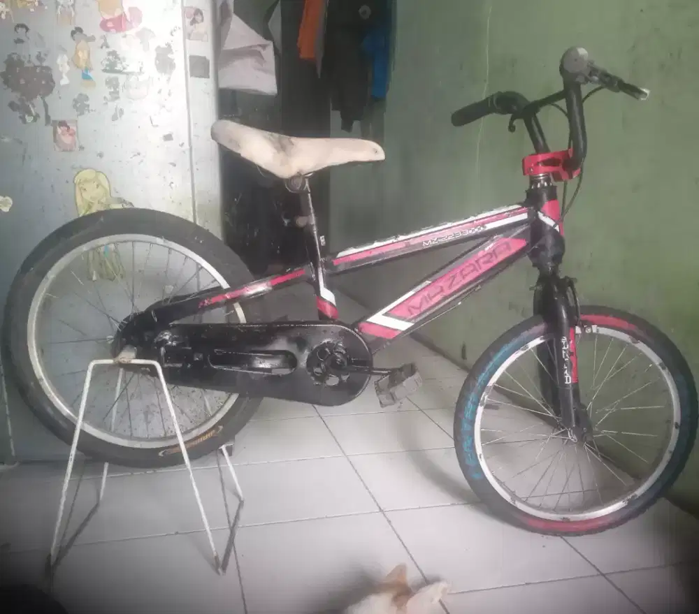 Sepeda BMX mazara UK 18