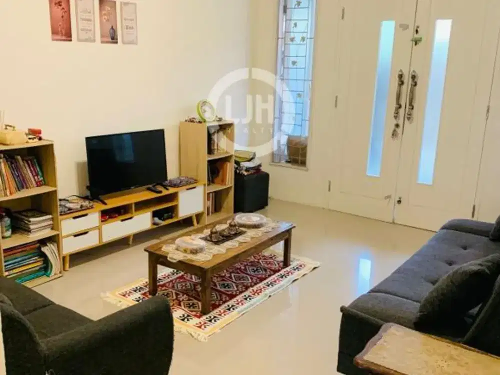 Rumah Semi Furnish di Serua Permai Pamulang, Tangerang, Banten
