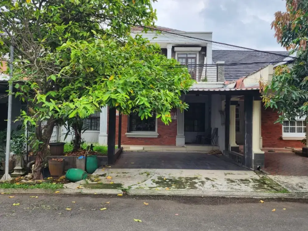 Dijual Rumah Hitung Tanah di Cluster Piccadilly, Lippo Cikarang, Lt.8x18m2