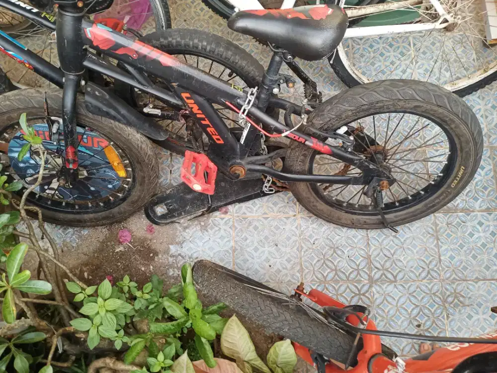 Di jual sepeda united