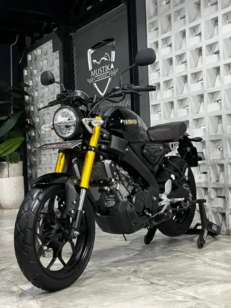 Yamaha XSR 155 2024 Black. KM 17rb. DANNY Mustika Motor Sulfat