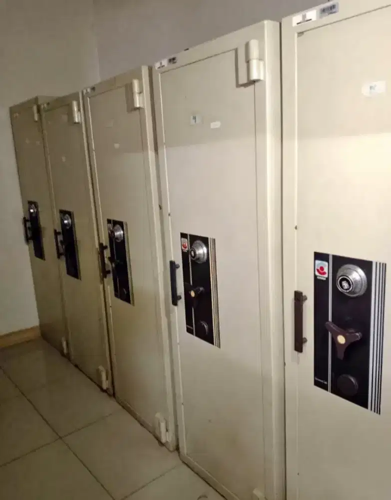 BRANGKAS BOBOT BERAT