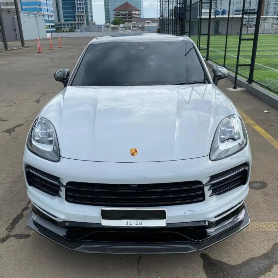 Porsche Cayenne 3.0 at Coupe Tahun 2023