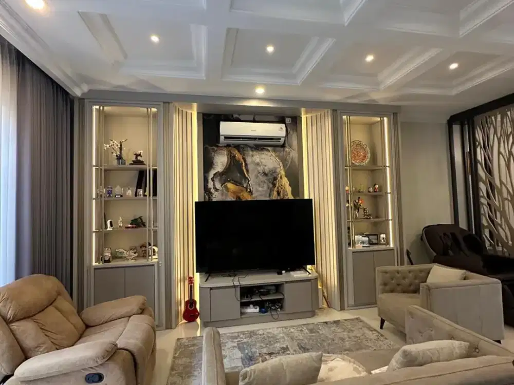 Full Furnished Rumah Mewah Pakuwon Indah Siap Langsung Huni