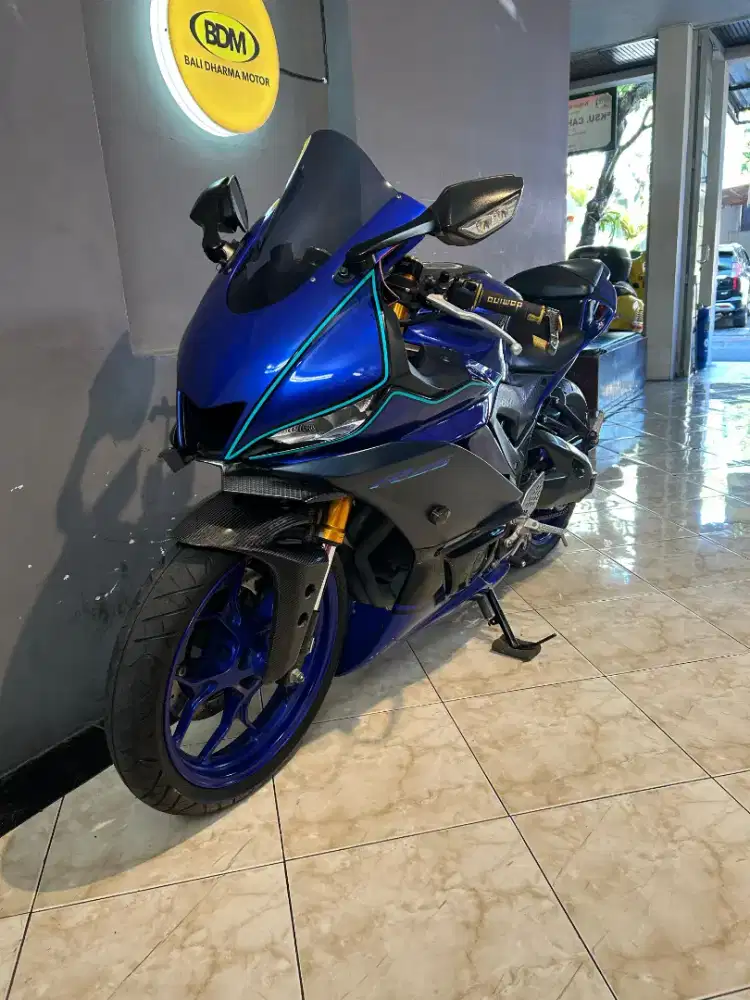 Yamaha. R 25. Thn. 2023 cash. Bali dharma. Motor