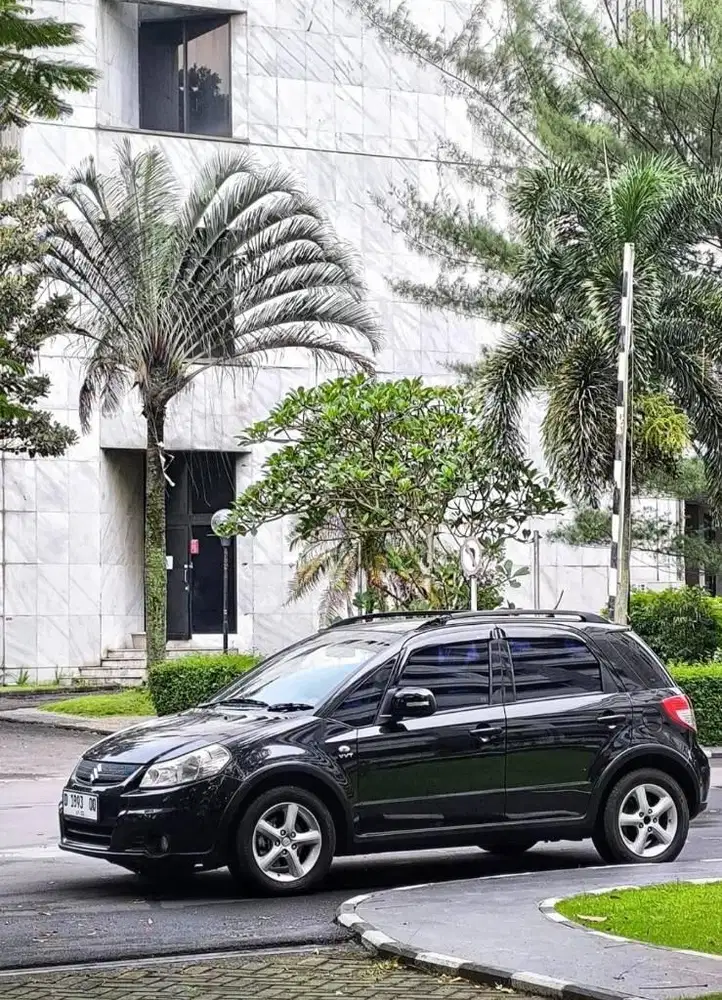 SUZUKI SX-4 //X-OVER 1.5 AT 2010 EX DOKTER