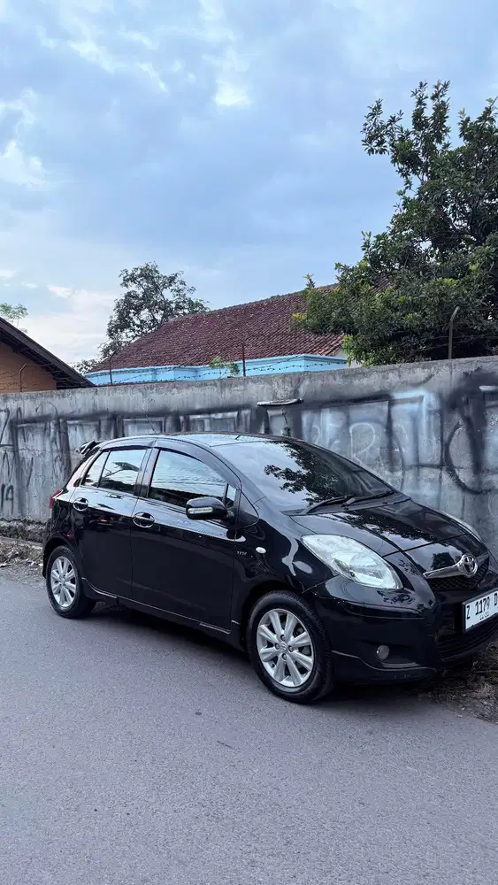 Toyota Yaris 2011 Bensin