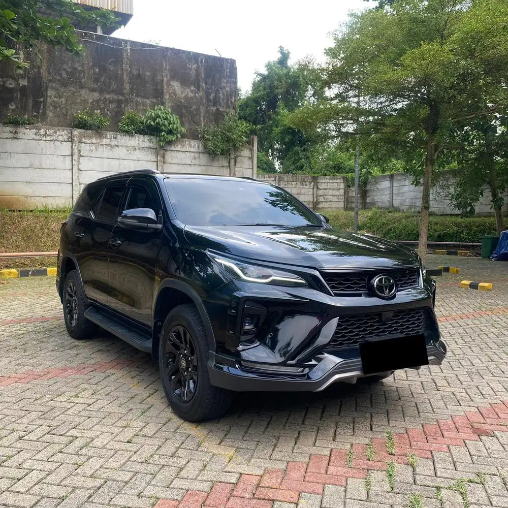 2025 Toyota Fortuner 2.8 VRZ GR TSS Aero Package Legender 4x2