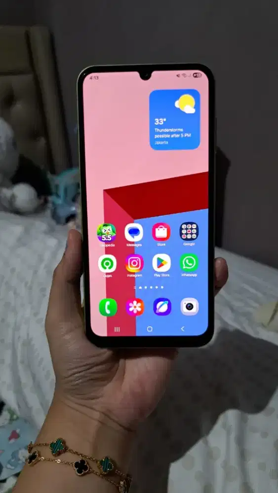 Jual Samsung A25 Tangan Pertama Cewek