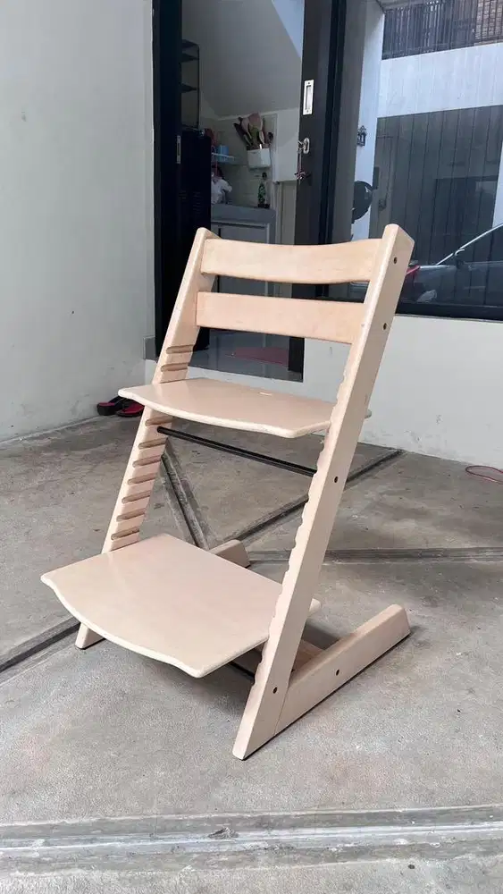 Baby Chair/Tempat Makan Bayi STOKKE TRIPP TRAPP dan Yamatoya Sukusuku