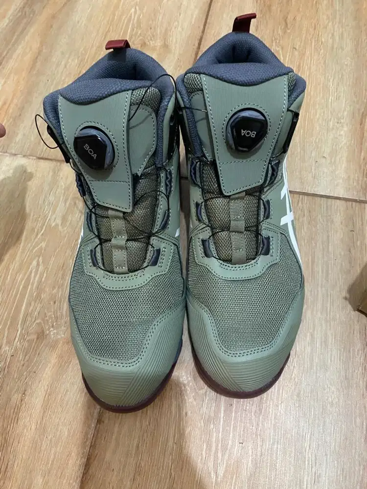 Sepatu safety ASICS JAPAN