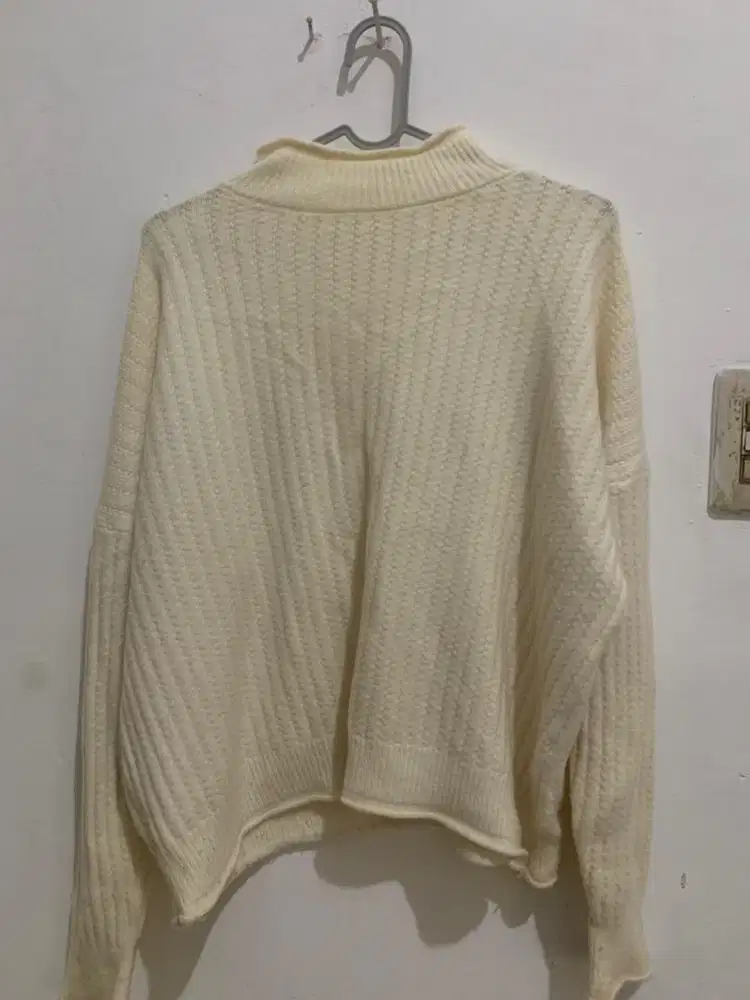 Sweater bw turtleneck tebal